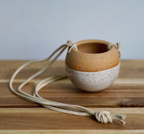 Mini Hanging Planter - tan and white speckles